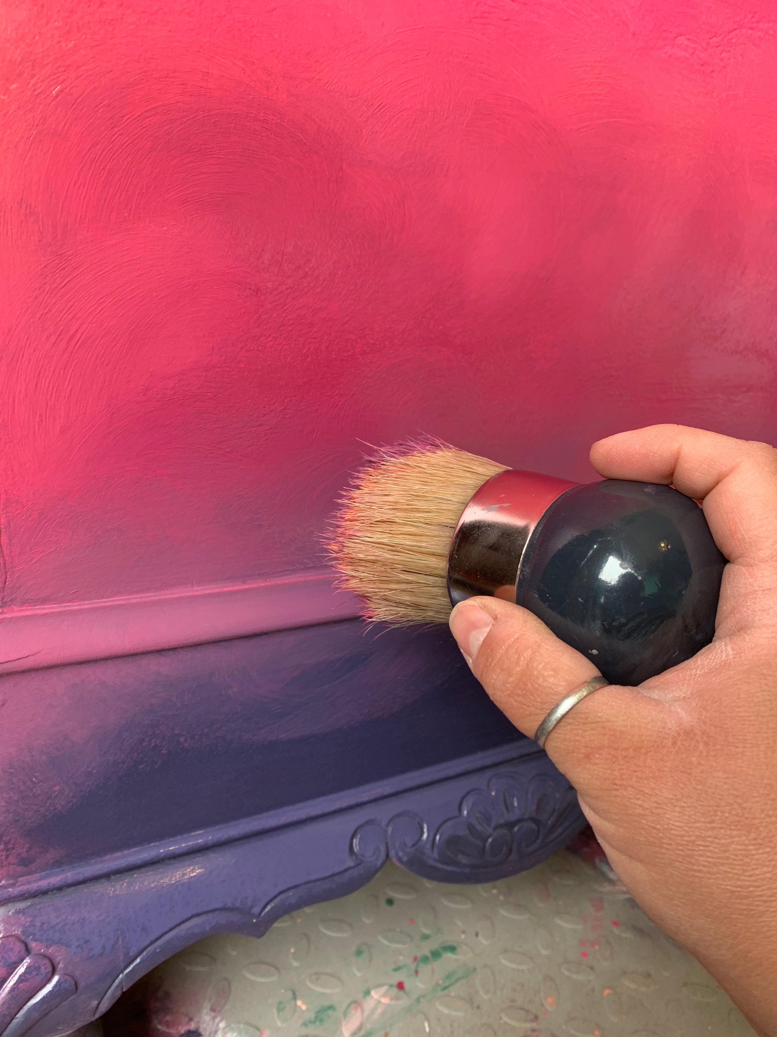 The easy peasy way to blend Dixie Belle Paint - Guest blog